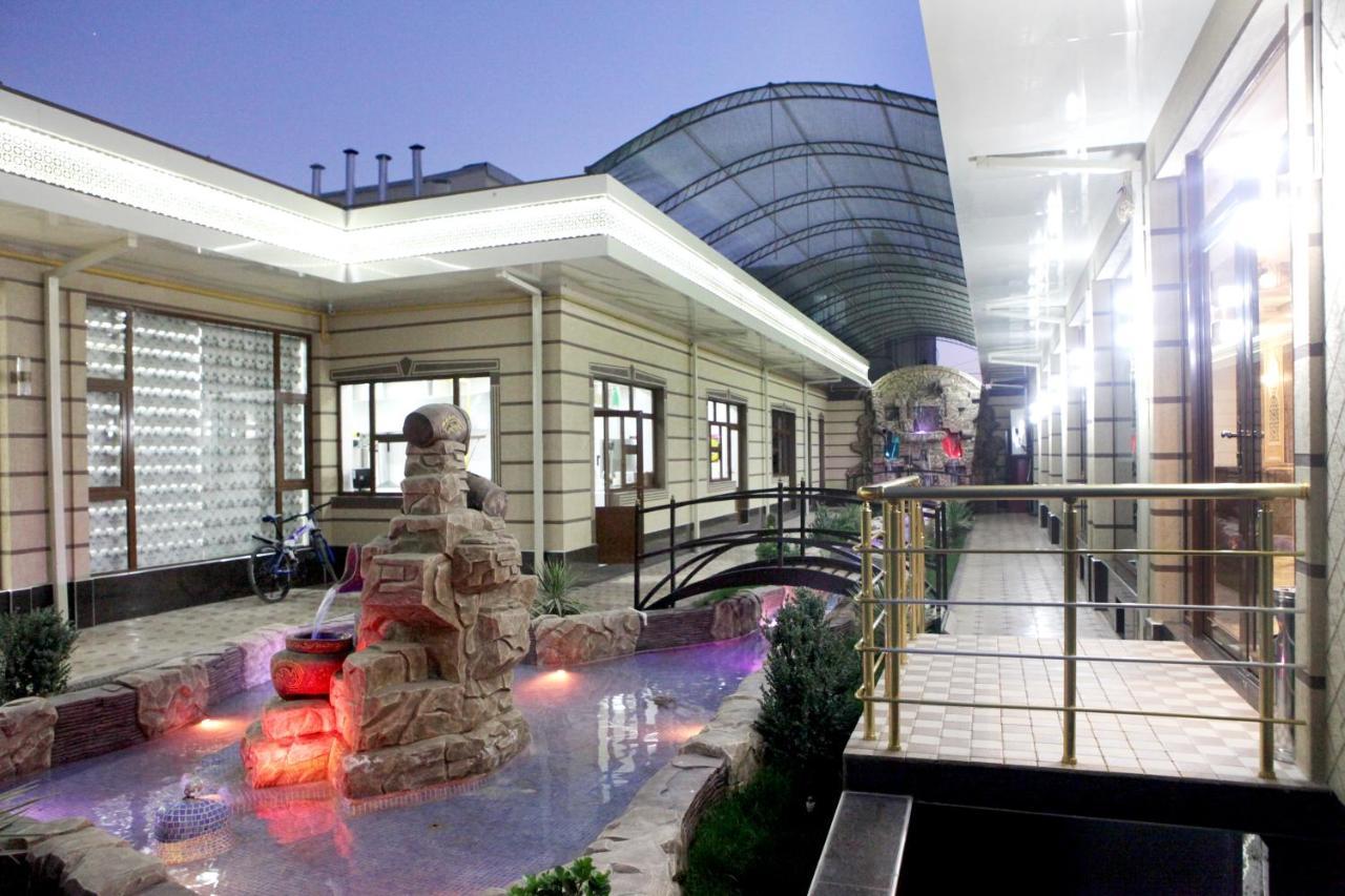 Hotel Naxshab Karszy Zewnętrze zdjęcie