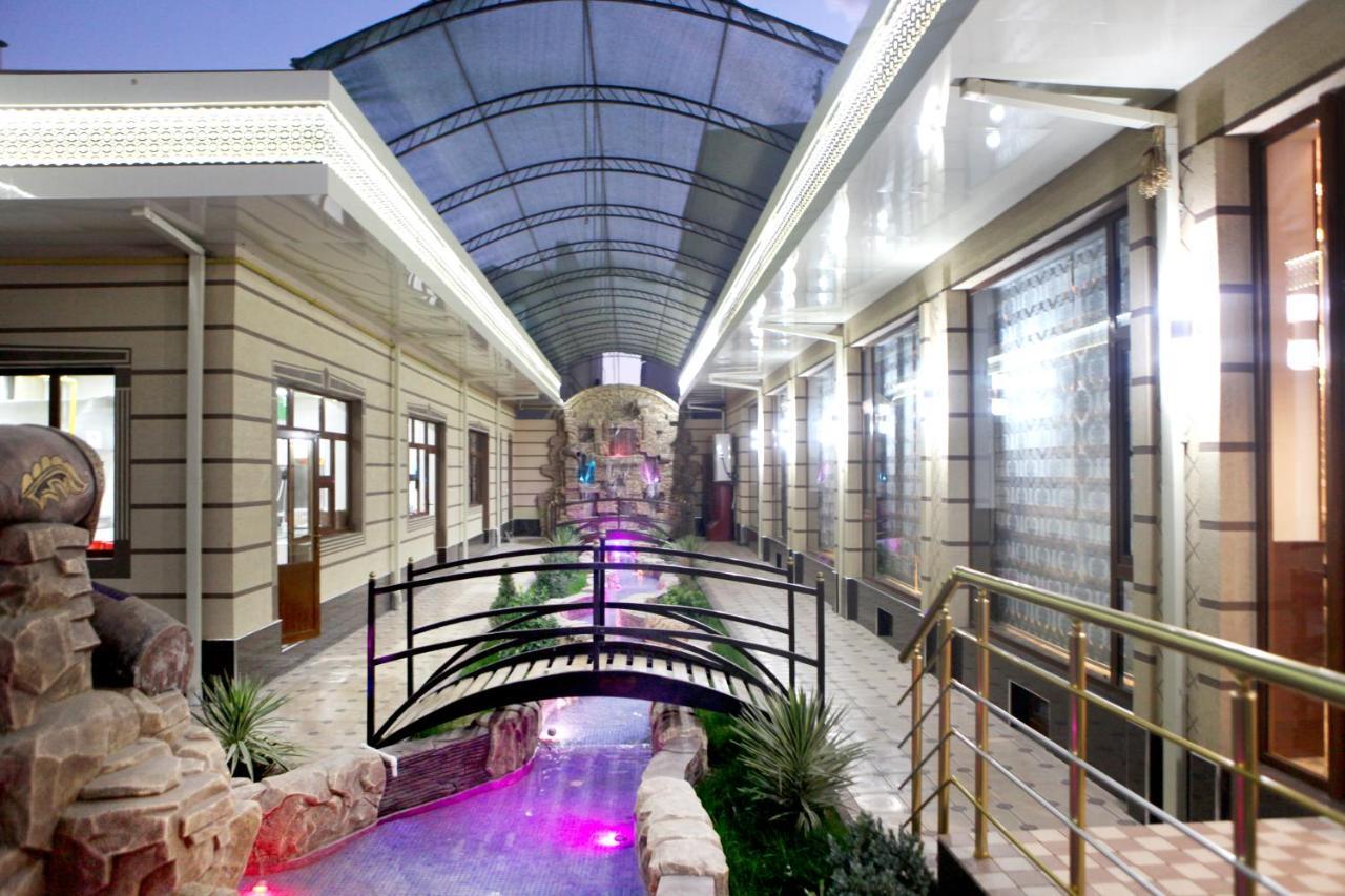 Hotel Naxshab Karszy Zewnętrze zdjęcie