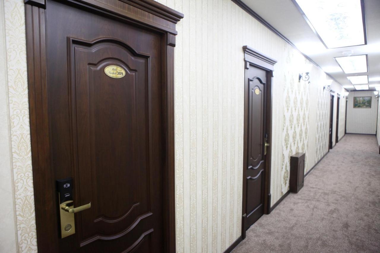 Hotel Naxshab Karszy Zewnętrze zdjęcie