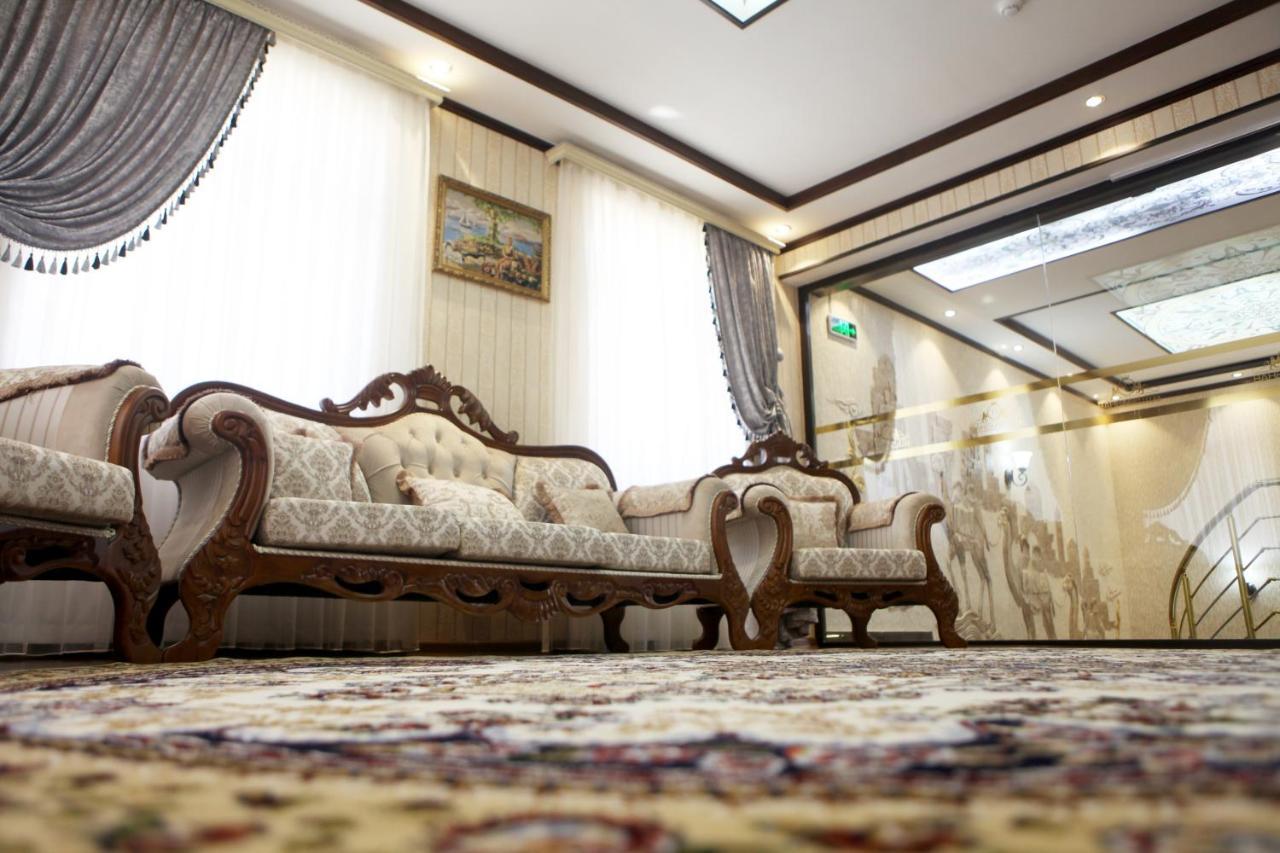 Hotel Naxshab Karszy Zewnętrze zdjęcie