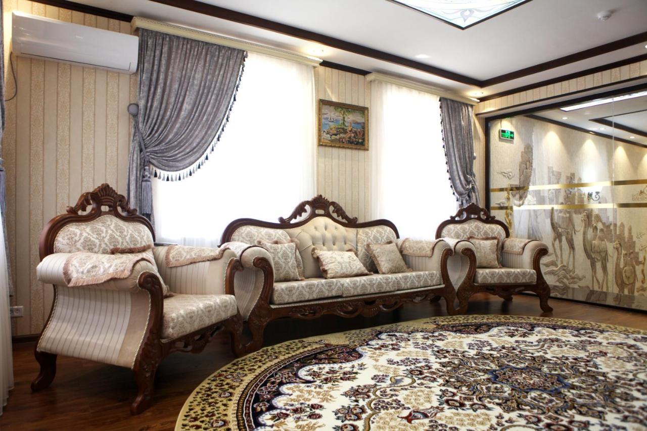 Hotel Naxshab Karszy Zewnętrze zdjęcie